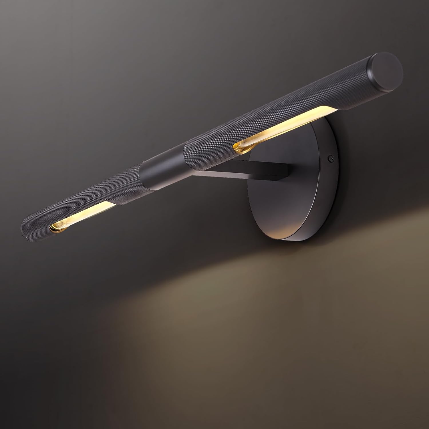 Hard-wired Knurled Picture Light-Amarnest